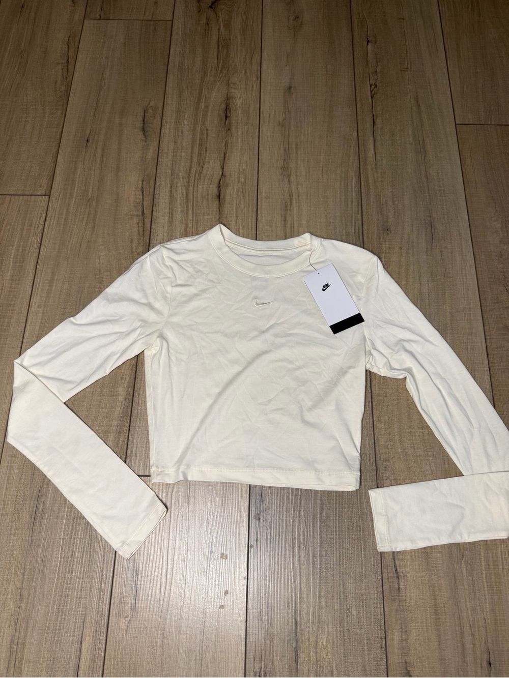 Nike Sportswear Women’s XS Ivory Embroidered Swoosh Crop Long Sleeve NWT